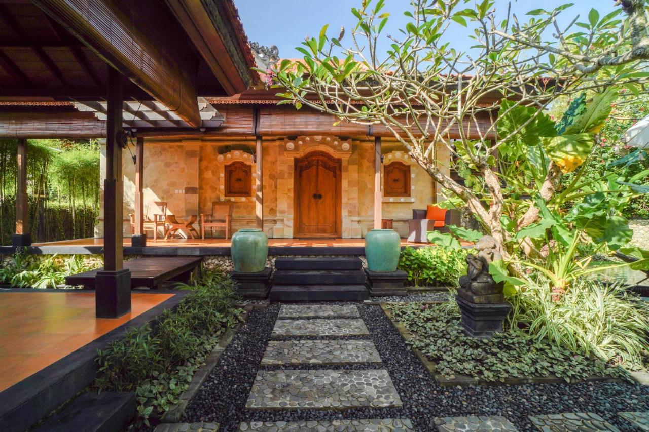 Giri Bhagawan Villas & Spa Nusa Dua  Extérieur photo