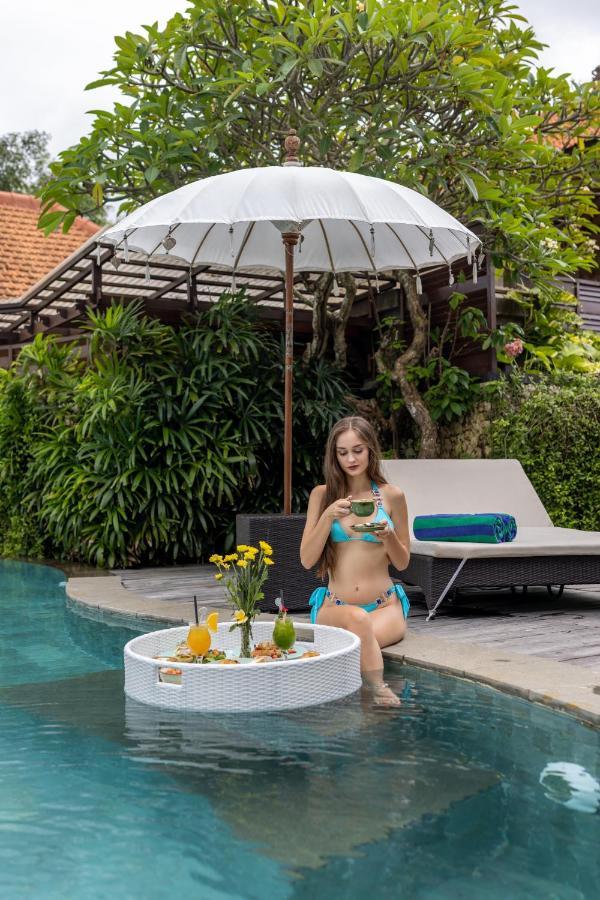 Giri Bhagawan Villas & Spa Nusa Dua  Extérieur photo